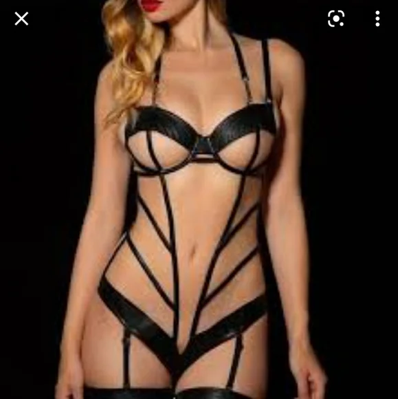 COPY - Lingerie Honey Burdette